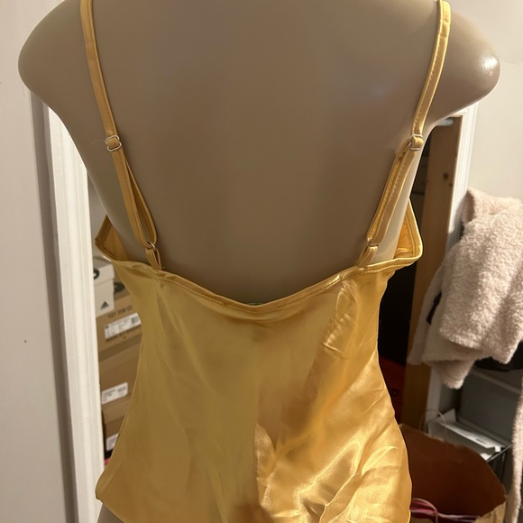 Gold yellow satin tank cameo New with tags - Picture 2 of 3